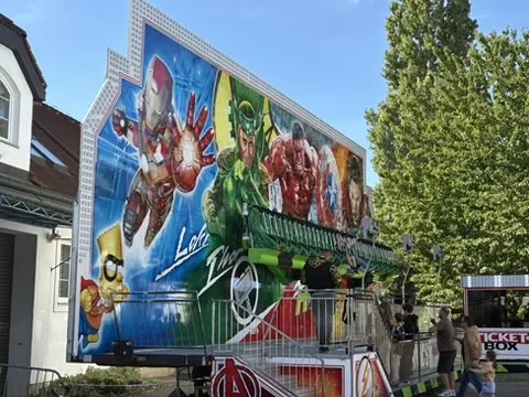 Stánek s tématikou superhrdinů - Avengers, Iron Man