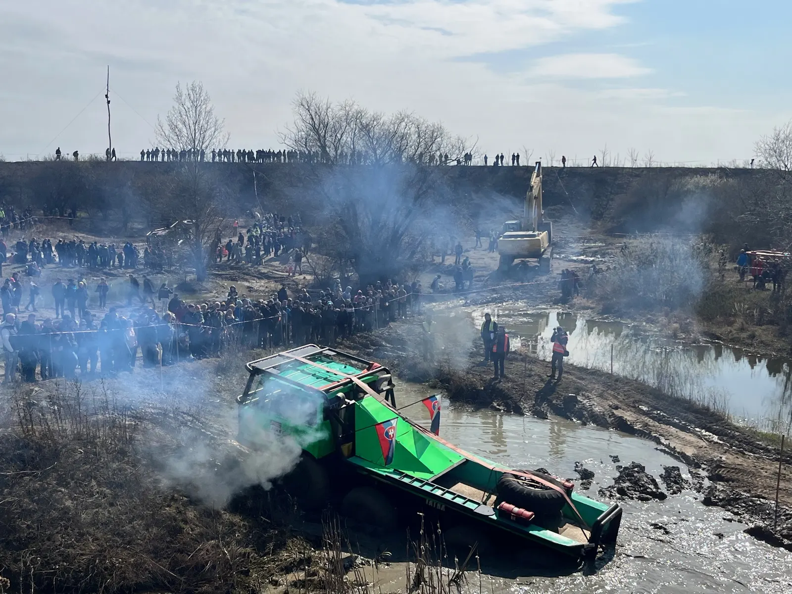 Truck Trial Milovice 2026 - snímek 3 (náklaďáky v terénu tankodromu)