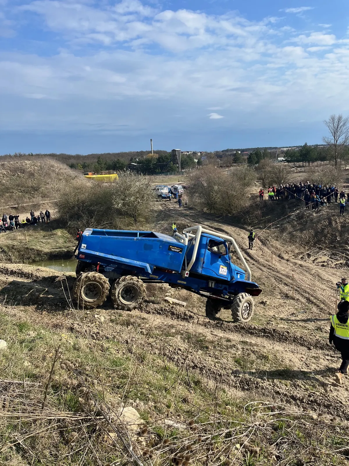 Truck Trial Milovice 2026 - snímek 10 (náklaďáky v terénu tankodromu)